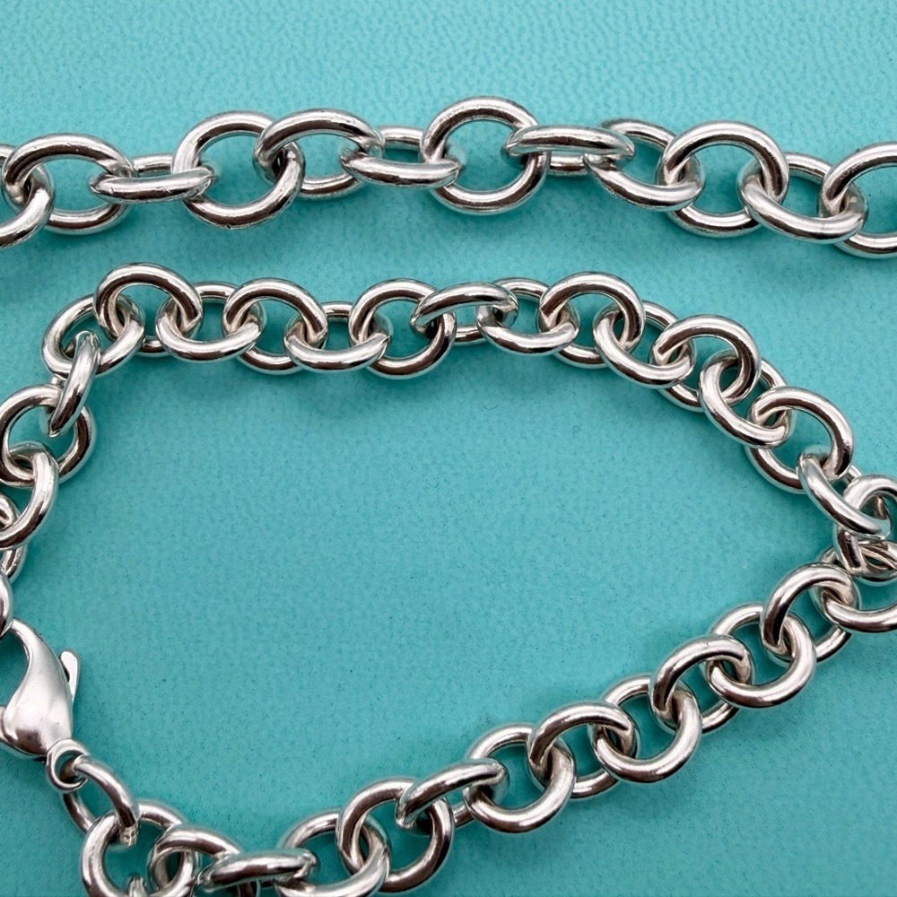 Tiffany & Co 7.75” medium heart mom charm with key charm bracelet - Picture 11 of 11